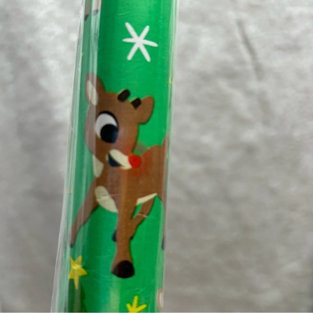 Rudolph Red Nosed Reindeer gift wrap 20 sq ft USA gridlines Christmas wrapping
